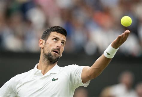 Deadspin Novak Djokovic Cruises Into Wimbledon Second Round In