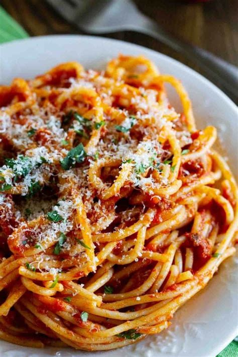 Easy Spaghetti Meat Sauce Recipe Taste And Tell