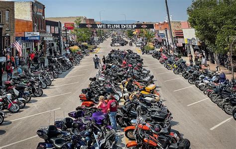 2025 Sturgis Motorcycle Rally Dunlop Motorcycle