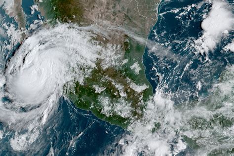 Hurricane Olaf hits Mexico's Los Cabos resorts at Category 2