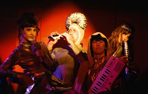 Tropical Fuck Storm Share Sci Fi Karaoke Single New Romeo Agent