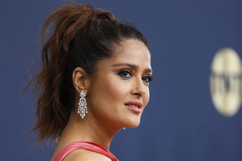 Salma Hayek Impacta Al Aparecer Sin Una Gota De Maquillaje As Luce