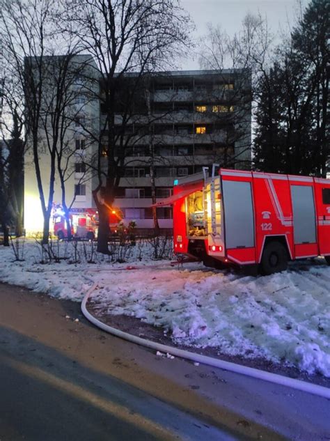 Wohnung In Fischl In Vollbrand Feuerwehren Im Einsatz In Minuten