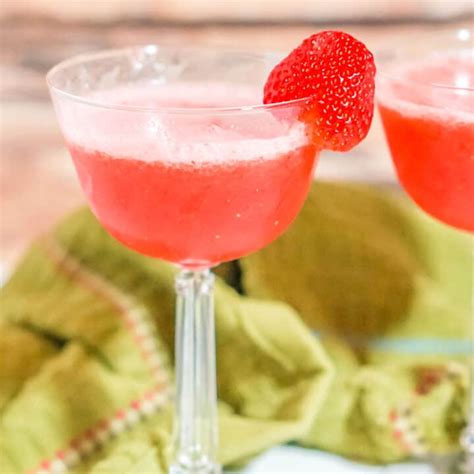 Frozen Fresh Strawberry Daiquiri Recipe Nerdy Mamma