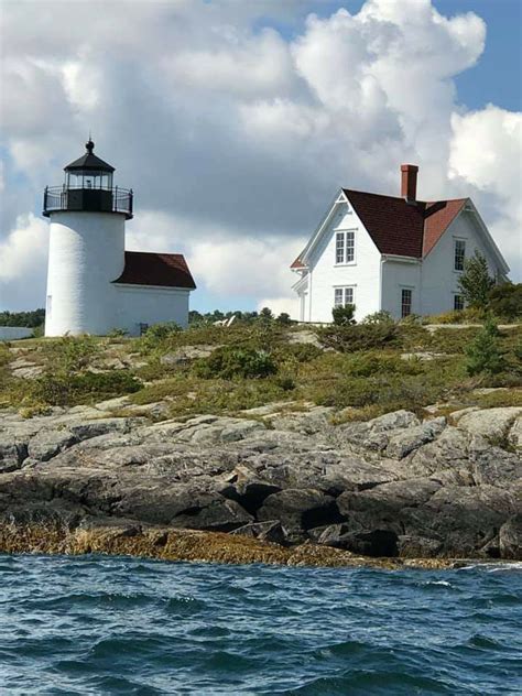 Pin by Sara Oldroyd on Take me there | Maine vacation, Camden maine, Island lighthouse