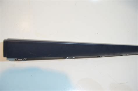 Mercedes A A Ornamental Molding Set Right