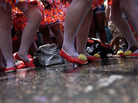 Rio Recolhe Toneladas De Lixo Do Samb Dromo E Dos Blocos Iguaimix