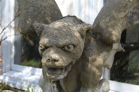 Pair of Concrete Gargoyle Statues | EBTH