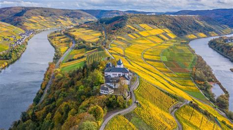 Marienburg In Der N He Von Zell An Der Mosel Rheinland Pfalz Bing Fotos