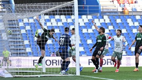 Serie B Il Sassuolo Batte Il Palermo E Allunga In Vetta Lo Spezia