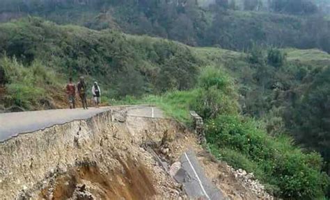 Terremoto En Papua Nueva Guinea Cinco Muertos Casas Da Adas