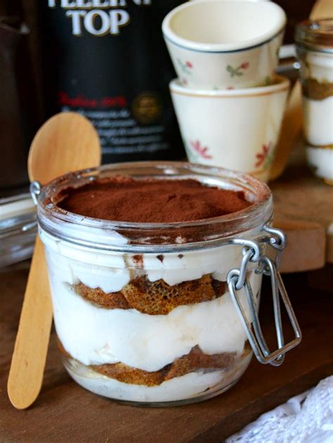 Dolci a go go TIRAMISÙ CON MERINGA E RICOTTA