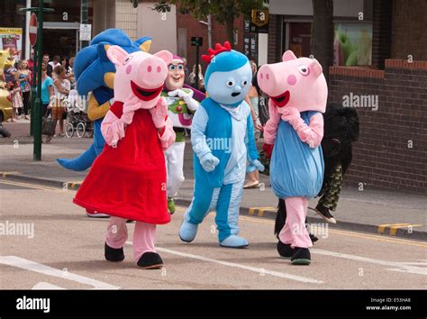 Fancy dress costume peppa pig hi-res stock photography and images - Alamy