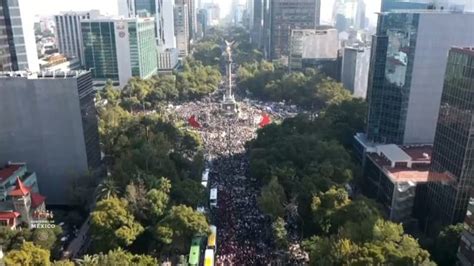 Miles De Mexicanos Marcharon Con Amlo Para Celebrar Cuatro Años De