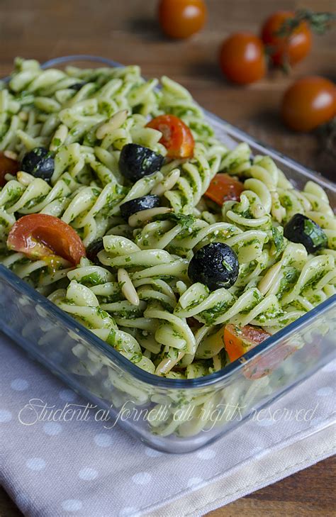 Pasta Fredda Pesto Di Rucola Olive Nere Pomodorini E Pinoli