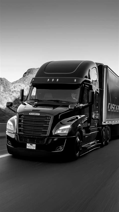 Freightliner Cascadia Wallpaper