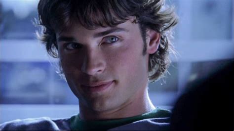 Clark Kent On Red Kryptonite Smallville Clark Kent Tom Welling