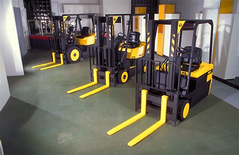 Daewoo Forklift Pro Series — Bally Design