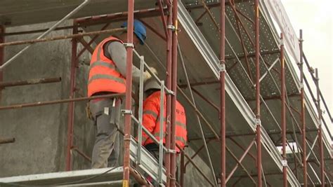 Stotine tisuća nepopunjenih radnih mjesta Strani radnici spasili