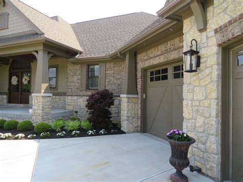 Chateau Real Stone Veneer Exterior Wainscoting And Garage Quarry Mill