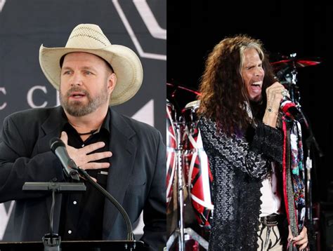 Garth Brooks Recalls Time He Showered With Steven Tyler