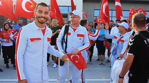 Artistik Cimnastik Erkek Milli Takımı olimpiyatlar için Paris e