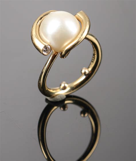 Georg Jensen Magic Ring Af 18 Kt Guld Med Akoya Perle Og Brillanter