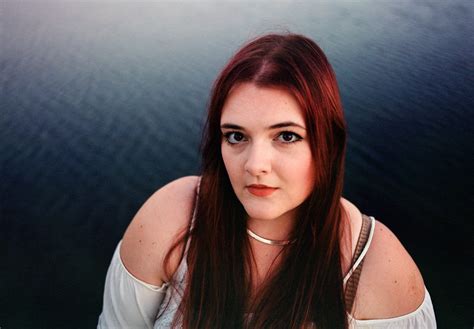 Video Premiere: The Belle Curves “Rosé Drive-Thru” – Americana UK