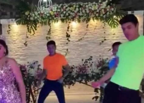 Baile de chambelán se vuelve viral opaca a quinceañera