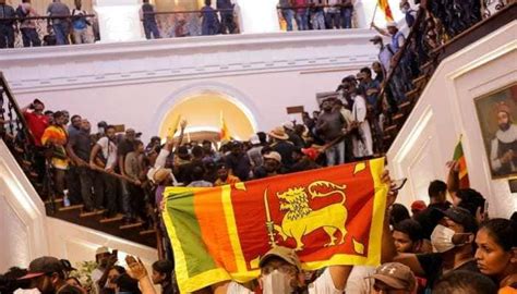 Sri Lanka Crisis Protesters Say They Found Millions At Presidents