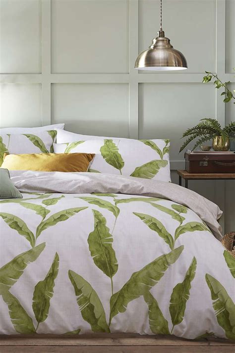 Furn Plantain Leaf Green Reversible Duvet Cover And Pillowcase Set