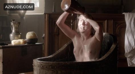 THE WHITE QUEEN NUDE SCENES AZNude