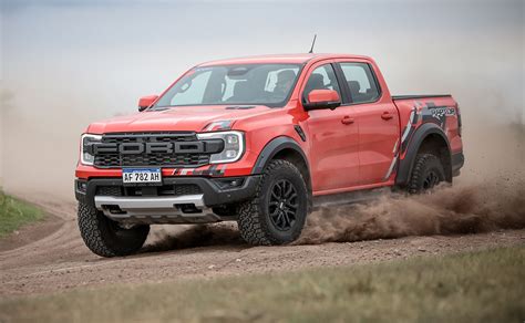 Nueva Ford Ranger Raptor de cuánto es la diferencia en prestaciones y