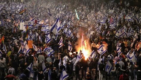 Proteste In Israele Migliaia Di Persone In Piazza Contro La Riforma