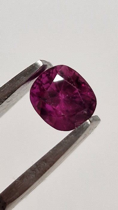 Purple, Red Ruby - 1.00 ct - Catawiki