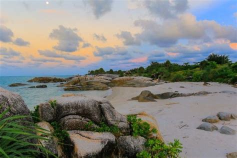 Top 19 Wisata Pantai Sungailiat Yang Ada Di Kabupaten Bangka Pesona