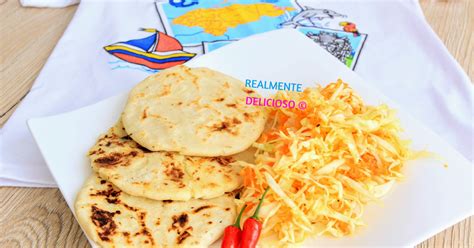 Realmente Delicioso: Pupusas de Quesillo Hondureñas