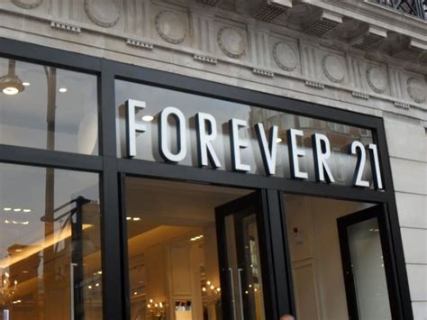 Forever 21 Store Launch Oxford Streets Newest Offering Forever 21