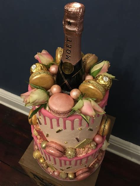 Moët pink drip cake in 2024 Champaign cake Drip cakes Cake