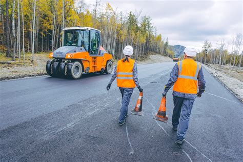 5 Qualities To Look For When Hiring Experienced Asphalt Contractors