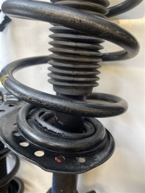 Nissan Qashqai Shock Absorber Front Pair Ebay