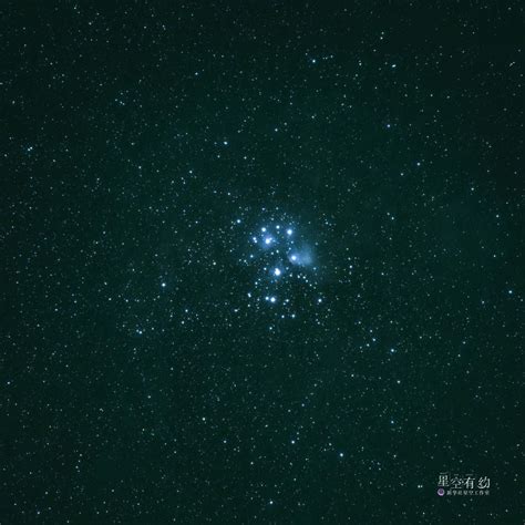 星空有约｜7月天宇“上线”两次昴星团伴月 新华网客户端