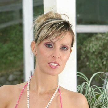 Milly Moris Babe Page Watch This Pornstar On FreeOnes