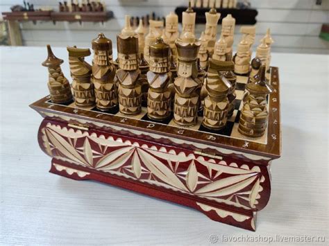 Шахматы: Шахматы резные ручной работы Богатыри в ларце 25 на 25 см в ...
