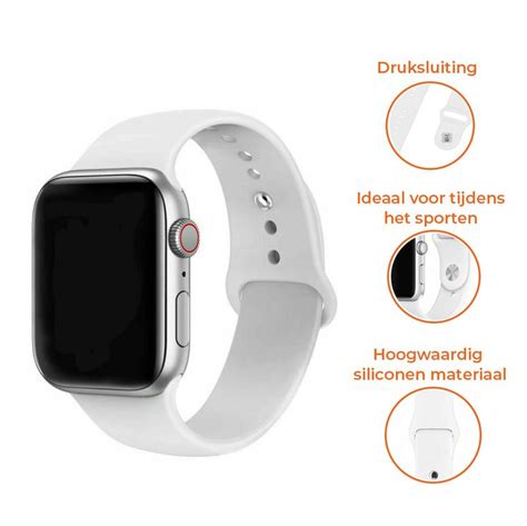 Apple Watch SE silicone band (wit) | Apple watch, Silicon bands, Watches