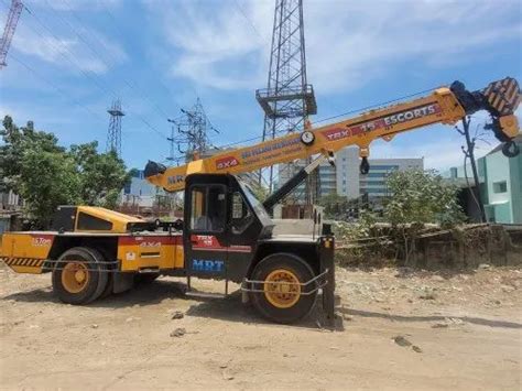 Escorts Trx Pick N Carry Crane At Rs Month Hydra Cranes In