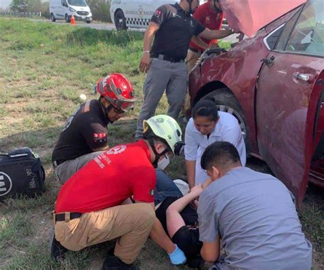 Resultan Hermanas Heridas Al Volcar Su Auto