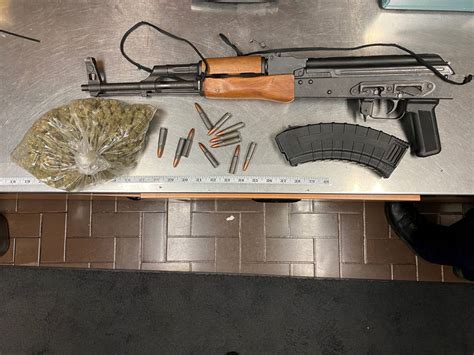 Police Santa Rosa Man With Assault Rifle Arrested After Fleeing