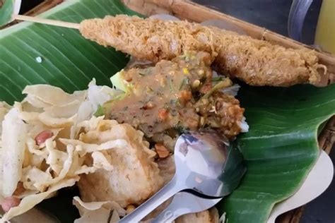 Mantul Abis Rekomendasi Nasi Pecel Enak Di Malang Ini Cocok Jadi Menu