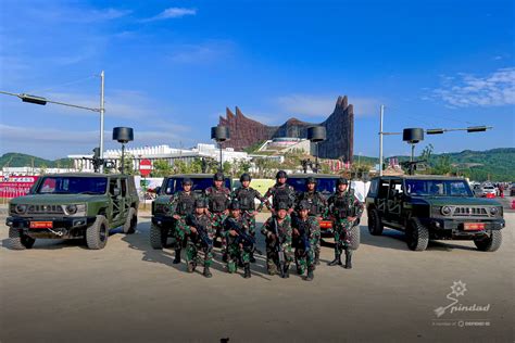 Pt Pindad Persero Hut Ke Ri Pindad Perkenalkan Senjata Anti